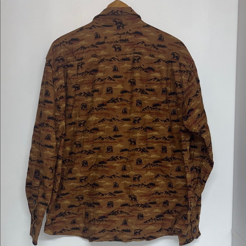 Duluth Trading Co Sz Large Brown Bear & Mountain Patterned 100% Cotton Shirt Men - Picture 6 of 8